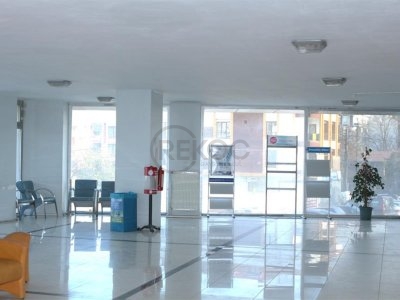 ARNAVUTKÖY'DE SATILIK TİCARİ BİNA