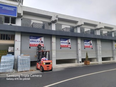 İGTOT KURU GIDA SİTESİNDE KİRALIK BİTİŞİK 3 DÜKKAN 300 M²